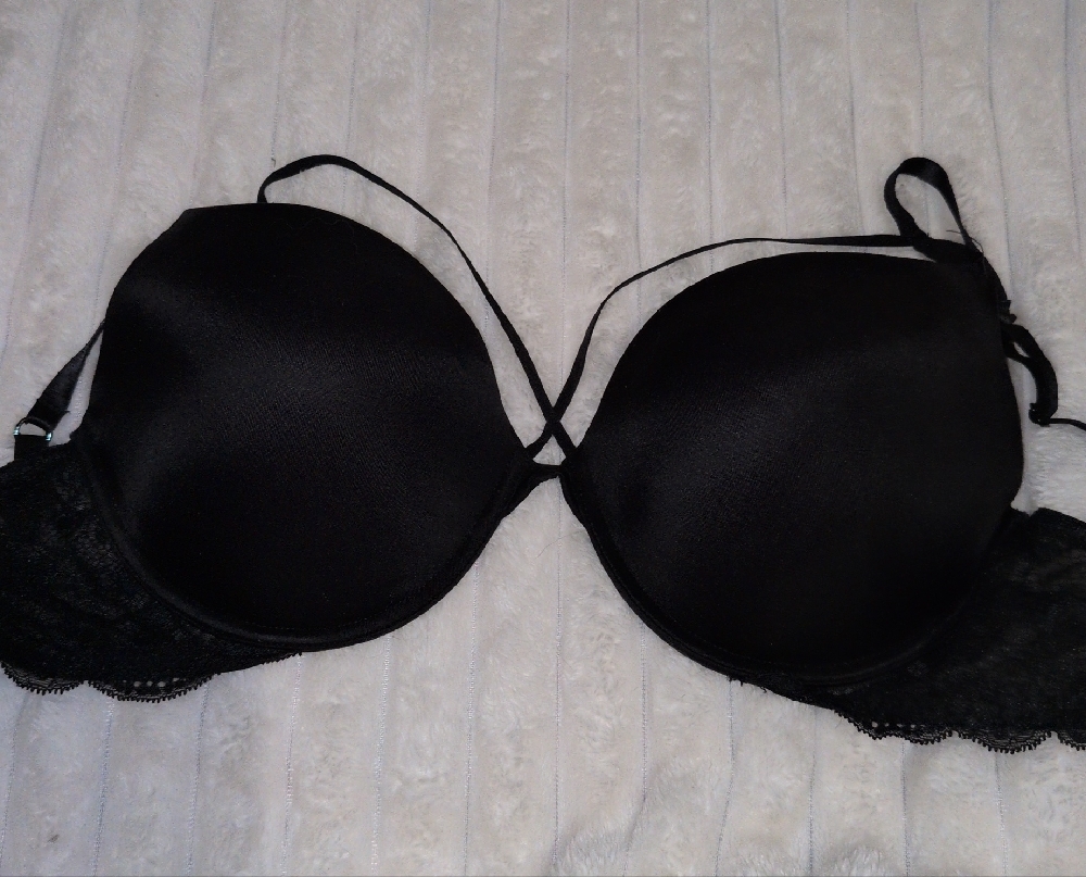 Elegant Black Lace Bra